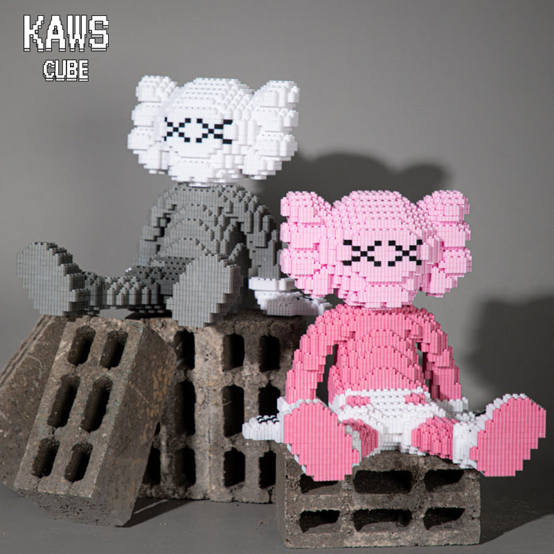 カウズ KAWS HOLIDAY III ：Nanoblock  グリーン  ナノブロック「242mm」0912-02