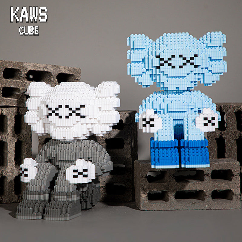 カウズ  KAWS HOLIDAY II : Nanoblock  グレー  ナノブロック「242mm」0912-04