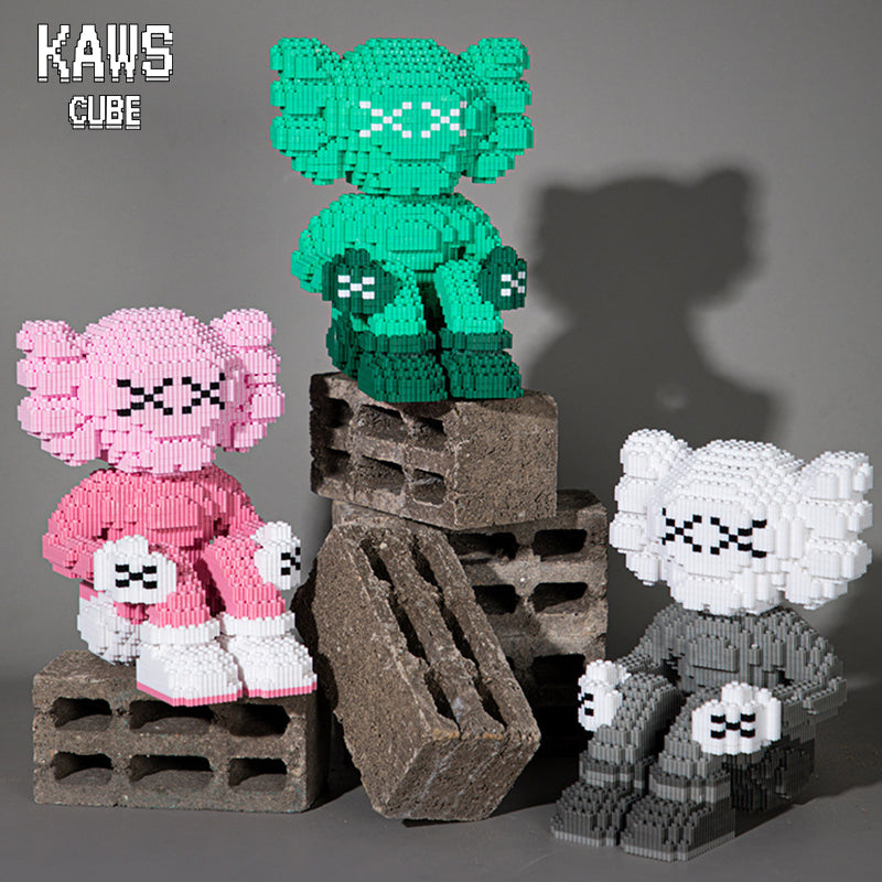 カウズ  KAWS HOLIDAY II : Nanoblock  グレー  ナノブロック「242mm」0912-04