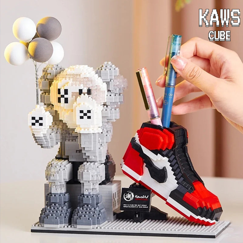 KAWS ペン立て：Nanoblock ナノブロック「220mm」 0911-11